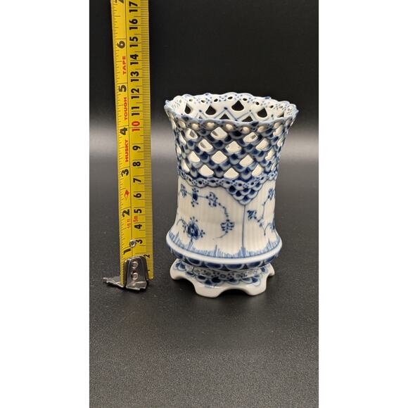 Royal Copenhagen Denmark Blue Fluted Full Lace Cigar Cup 1016 - Picture 8 of 8